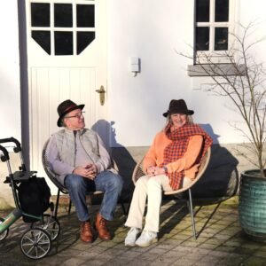 Trust Care Let's Go Out - Afbeelding 6